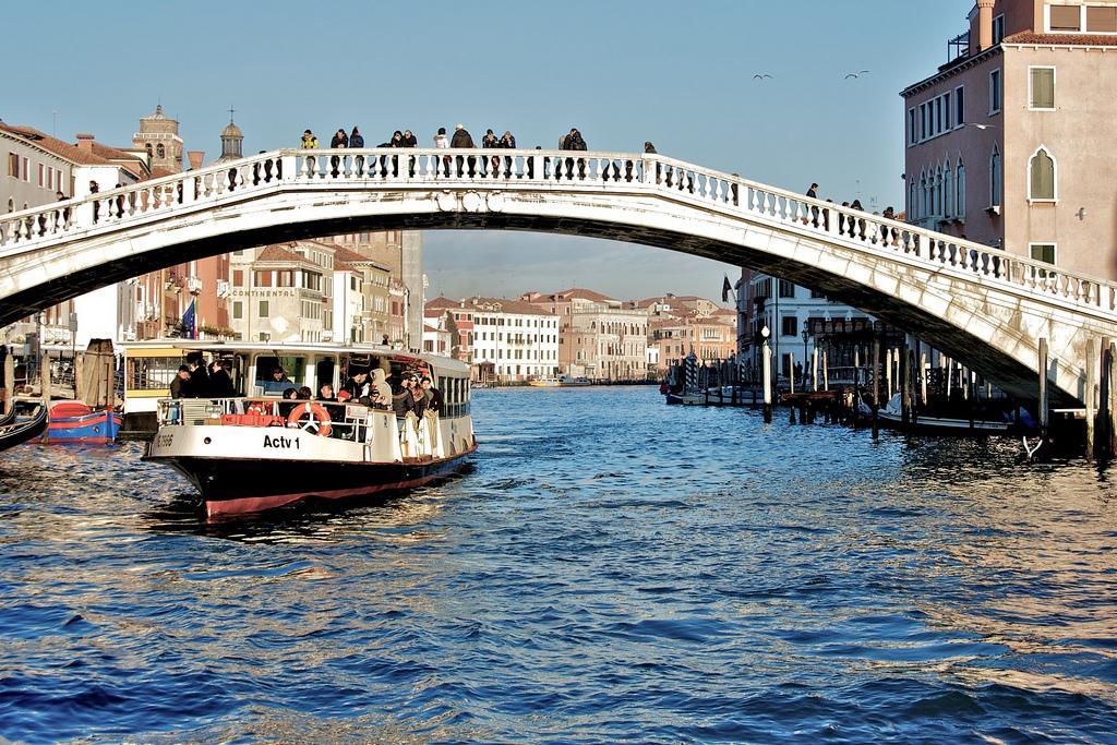 Residenza Ponte Degli Scalzi Venice Ngoại thất bức ảnh